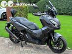 ️️⭐️ UNIEKE CUSTOM Honda ADV 350 AKRAPOVIC BTW MOTOR ! Xadv, Scooter, Bedrijf, Minimaal motorrijbewijs A2, 12 t/m 35 kW