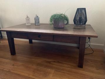 Donker Eiken Salontafel  beschikbaar voor biedingen