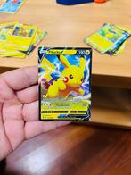 Pikachu V SWSH061 Promo Sword & Shield Pokemon, Hobby en Vrije tijd, Verzenden, Zo goed als nieuw, Losse kaart, Foil