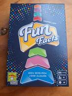 Fun Facts geen geheimen voor elkaar party bordspel, Ophalen of Verzenden, Zo goed als nieuw