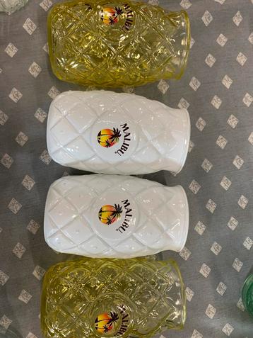 4 malibu glazen  beschikbaar voor biedingen