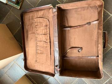 Vintage Lederen Koffer beschikbaar voor biedingen