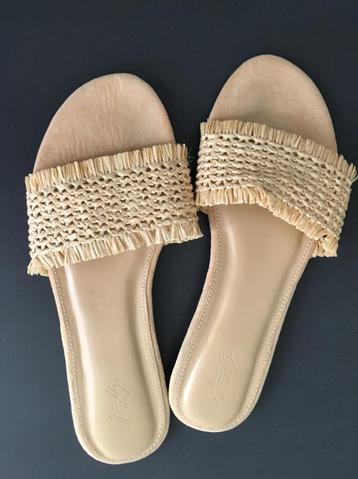 H Wag+ NA-KD slippers beige Naturel Nieuw beschikbaar voor biedingen
