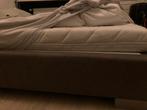 Giving away for free a Queen Size Mattress. Great condition!, Huis en Inrichting, Slaapkamer | Bedden, Ophalen, Gebruikt, Wit