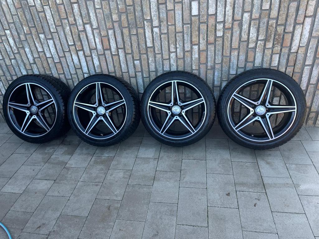 Mercedes-benz AMG velgen + winterbanden, Ophalen, 18 inch, 245 mm, Velg(en)
