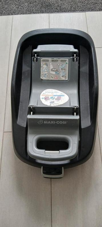 Maxi-Cosi FamilyFix Isofix Base beschikbaar voor biedingen