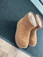 Uggs platform classic, Kleding | Dames, Schoenen, Ophalen of Verzenden, Gedragen, Bruin