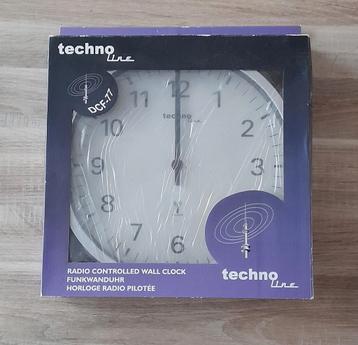 Techno Line Radio Wandklok - Nieuw in doos! Koopje beschikbaar voor biedingen
