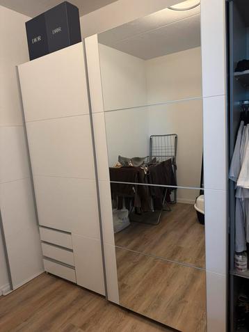 Grote kledingkast (270cm) - Zelf demonteren! beschikbaar voor biedingen