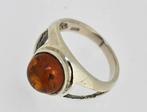 Barnsteen ring met halfronde steen, 925 zilver (6730-1780), Ophalen, 18 tot 19, Zo goed als nieuw, Dame