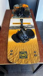 FLYSURFER KITEBOARDING Radical 7 – 133 x 40 - ready to ride, Ophalen of Verzenden, Zo goed als nieuw
