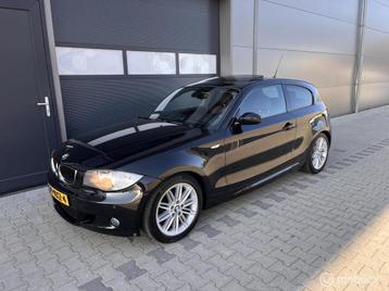BMW 1-serie 118i High Executive M-Sport | Automaat | AC | CC beschikbaar voor biedingen