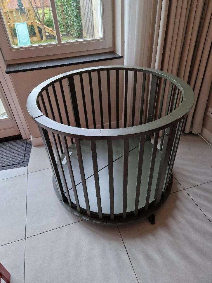 Europe baby box rond donker groen, Kinderen en Baby's, Boxen, Gebruikt, Rond, Wieltjes, Ophalen