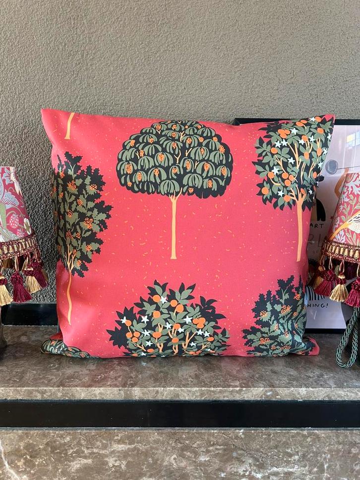 Handgemaakte kussenhoes “Sinaasappelboom”, Huis en Inrichting, Woonaccessoires | Kussens, Nieuw, Vierkant, Ophalen of Verzenden