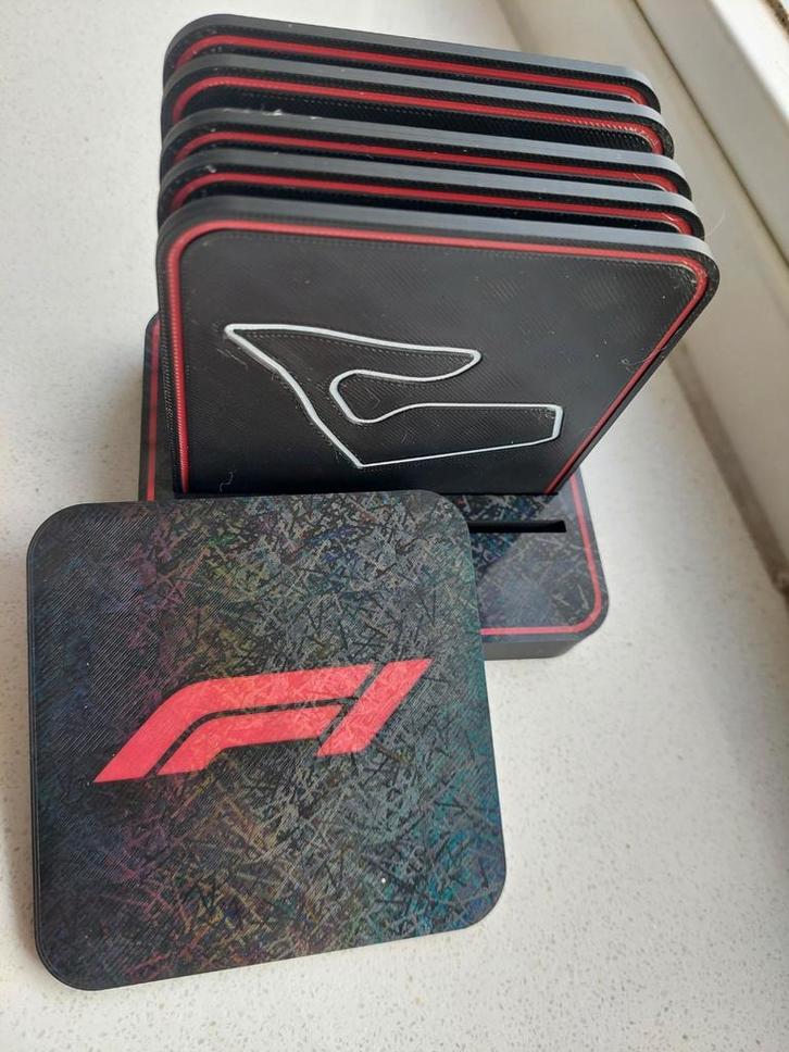 F1 Onderzetters - Set van 6 + Houder, Huis en Inrichting, Woonaccessoires | Onderzetters, Nieuw, Glas of Kopje, Ophalen of Verzenden