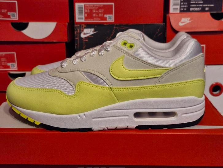 Nike Air Max 1 Volt (fluor geel)
1x us 9 eur 40.5
1x us 9.5, Kleding | Dames, Schoenen, Nieuw, Sneakers of Gympen, Geel, Ophalen of Verzenden