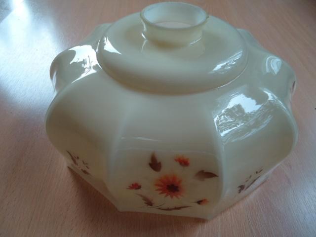 Vintage glazen lampenkap, brocante. creme met bloemen, Huis en Inrichting, Lampen | Lampenkappen, Minder dan 25 cm, Overige vormen