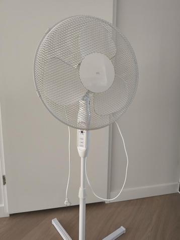statief ventilator beschikbaar voor biedingen