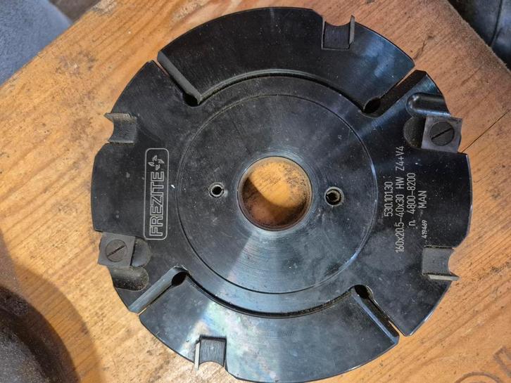 Groef frees as 30, Doe-het-zelf en Verbouw, Gereedschap | Freesmachines, Zo goed als nieuw, Benzine, Tuinfrees, Ophalen