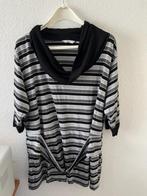 zwart met grijs tinten T-shirt met waterval col  maat 54, Ophalen of Verzenden, Zo goed als nieuw, Zwart, Shirt of Top