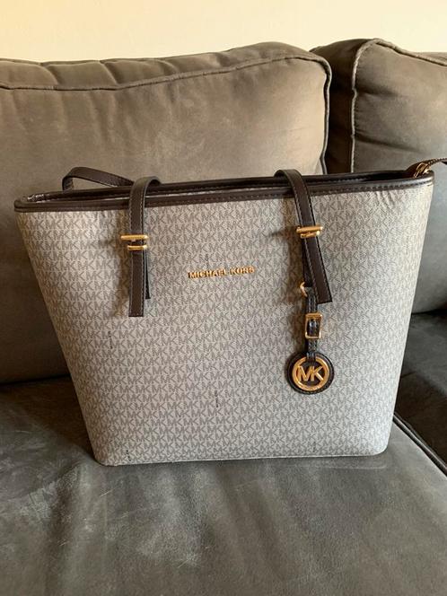 Handtas Michael Kors stevige handtas, Sieraden, Tassen en Uiterlijk, Tassen | Damestassen, Gebruikt, Handtas, Beige, Ophalen of Verzenden