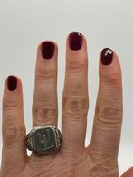 A227 Prachtige zilveren zegelring initialen UL maat 20,5, Sieraden, Tassen en Uiterlijk, Antieke sieraden, Ophalen of Verzenden