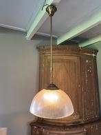 2 melkglazen hanglampen vintage, Glas, Gebruikt, Ophalen, 75 cm of meer