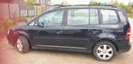 Volkswagen Touran 1.6 85KW AUT 2006 Zwart, Auto's, Origineel Nederlands, Te koop, 5 stoelen, Benzine