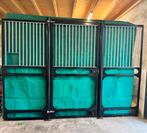 Luxe voorwand paardenbox met vingerslot