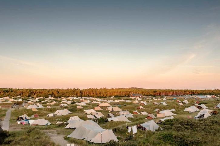Gezocht: huurtent Vlieland, Tickets en Kaartjes, Recreatie | Overige, Ticket of Toegangskaart