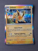 151 135/165 jolteon holo, Hobby en Vrije tijd, Verzamelkaartspellen | Pokémon, Ophalen of Verzenden, Zo goed als nieuw, Losse kaart