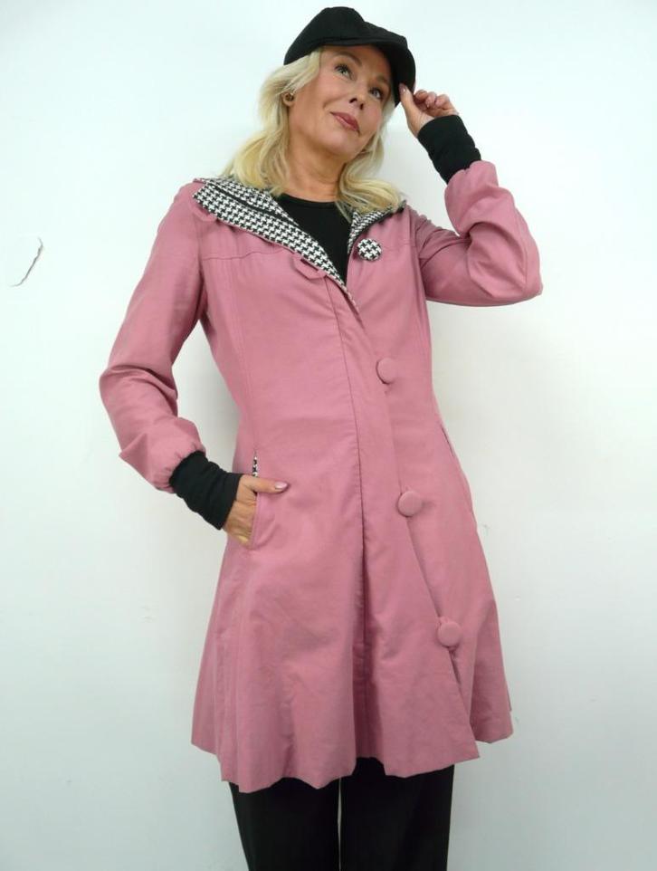 *Abfab Vintage Roze Tussendoor Mantel M*, Kleding | Dames, Jassen | Winter, Zo goed als nieuw, Maat 38/40 (M), Roze, Ophalen of Verzenden