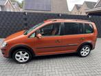 Volkswagen Touran 1.4 TSI Cross| ORANJE| CLIMA| DAB+| TREKHA, 13 km/l, Stof, Gebruikt, 1507 kg