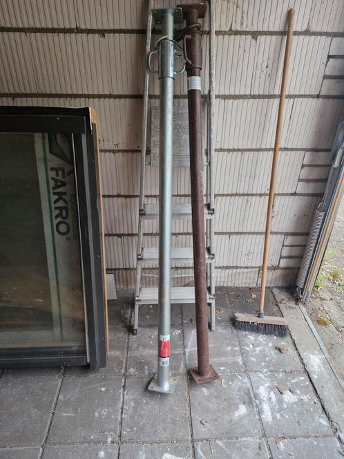 2x Bouwstempels - Verstelbaar, Doe-het-zelf en Verbouw, Steigers, Gebruikt, Overige typen, Minder dan 2 meter, Ophalen