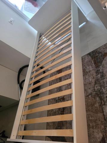 IKEA Bed met Lattenbodem - Zo Goed Als Nieuw beschikbaar voor biedingen