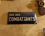 oud straatnaam bord Rue des combattants, Reclamebord, Gebruikt, Ophalen
