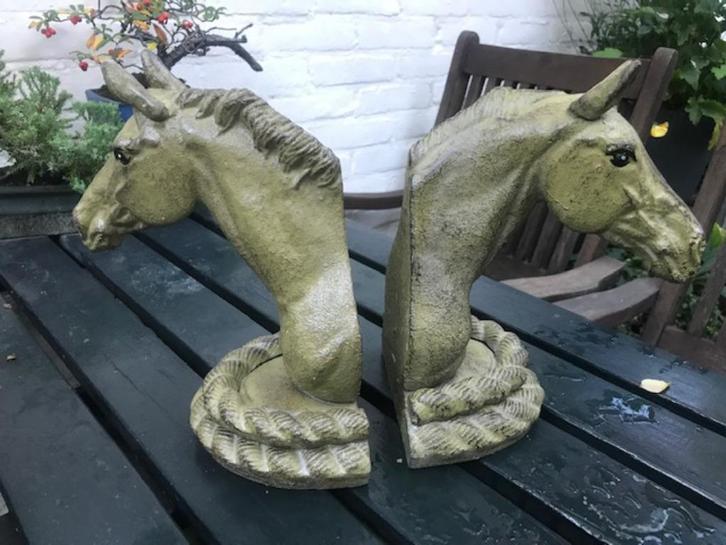 stel prachtige boekensteunen, paardenhoofden, gietijzer, Antiek en Kunst, Curiosa en Brocante, Ophalen of Verzenden