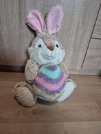 konijn / paashaas knuffel met ei, Kinderen en Baby's, Speelgoed | Knuffels en Pluche, Ophalen of Verzenden, Zo goed als nieuw
