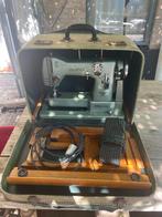 Phoenix Naaimachine met Koffer en Accessoires, Antiek en Kunst, Antiek | Naaimachines, Ophalen of Verzenden