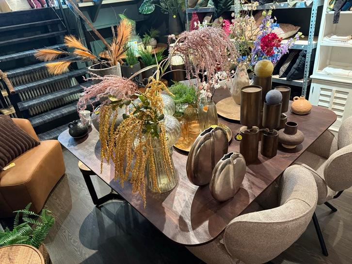 Donkerhouten Eettafel - Zuilpoot - 6 Persoons, Huis en Inrichting, Tafels | Eettafels, Zo goed als nieuw, 100 tot 150 cm, 150 tot 200 cm