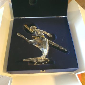Swarovski Anna, Antonio en Isadora beschikbaar voor biedingen