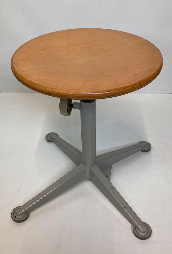 Vintage retro Friso Kramer kruk, grijs draaibaar, Huis en Inrichting, Krukjes, Gebruikt, Overige materialen, In hoogte verstelbaar