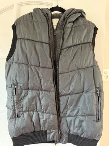 Moncler bodywarmer beschikbaar voor biedingen
