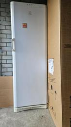 Indesit vrieskast, Witgoed en Apparatuur, Gebruikt, 160 cm of meer, Ophalen, Vrieskast