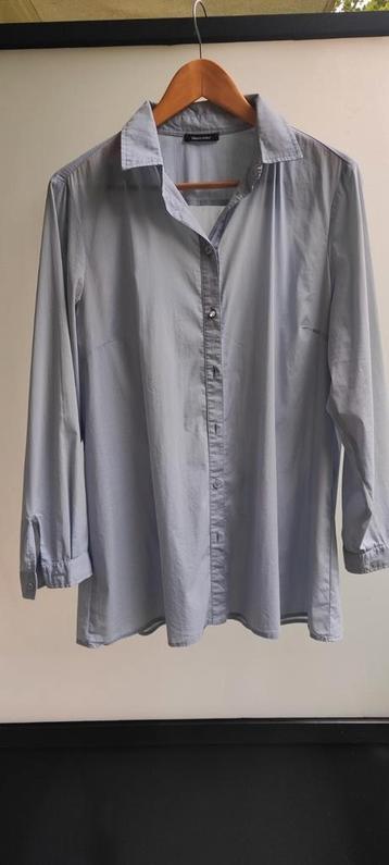 Elina Miro babyblauwe blouse met subtiele polkadotjes, mt 42 beschikbaar voor biedingen