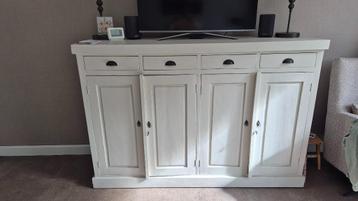 Mooi groot teakhouten dressoir beschikbaar voor biedingen