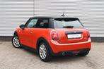 MINI Hatchback Cooper Automaat / LED / Stoelverwarming / App, 12 maanden, 136 pk, Gebruikt, Overige kleuren