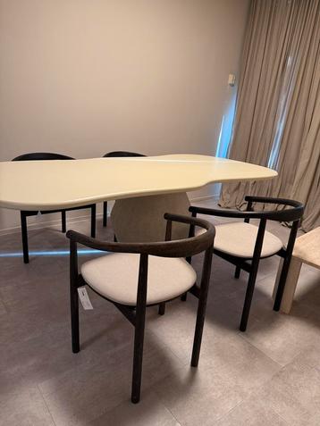 Echt eiken eetkamer stoelen beschikbaar voor biedingen