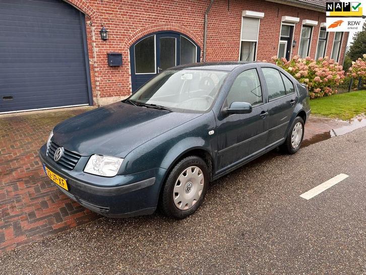 Volkswagen Bora 1.9 TDI apk t/m 07-12-2025, Auto's, Volkswagen, Bedrijf, Te koop, Bora, ABS, Airbags, Airconditioning, Alarm, Boordcomputer