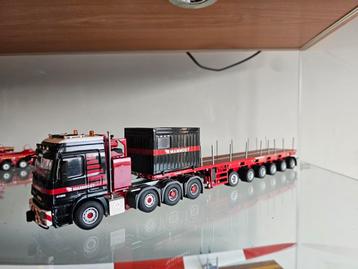 Mammoet Actros 8x4 + Ballasttrailer + 10ft container WSI beschikbaar voor biedingen